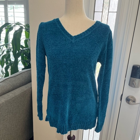 Karen Scott Sweaters - Karen Scott Women's V-Neck Chenille Sweater